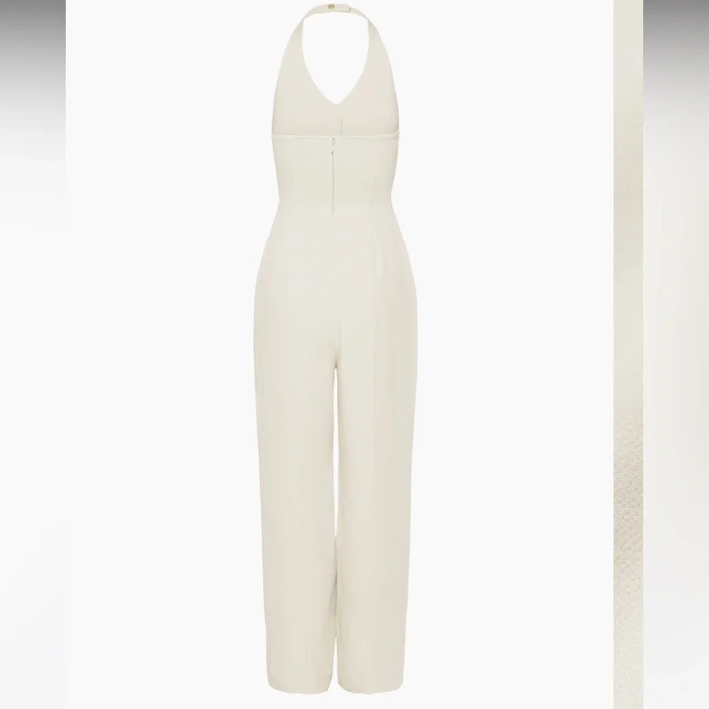 Upscale Jumpsuit Aritzia - Picture 5 of 6